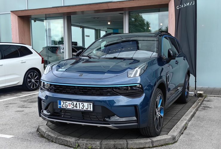 LYNK & CO 01, kineski vrhunski uradak u plug-in hibrid postavi 27